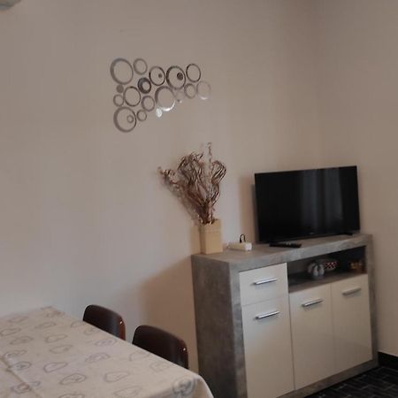 Apartman Iva Kaštela Exterior foto