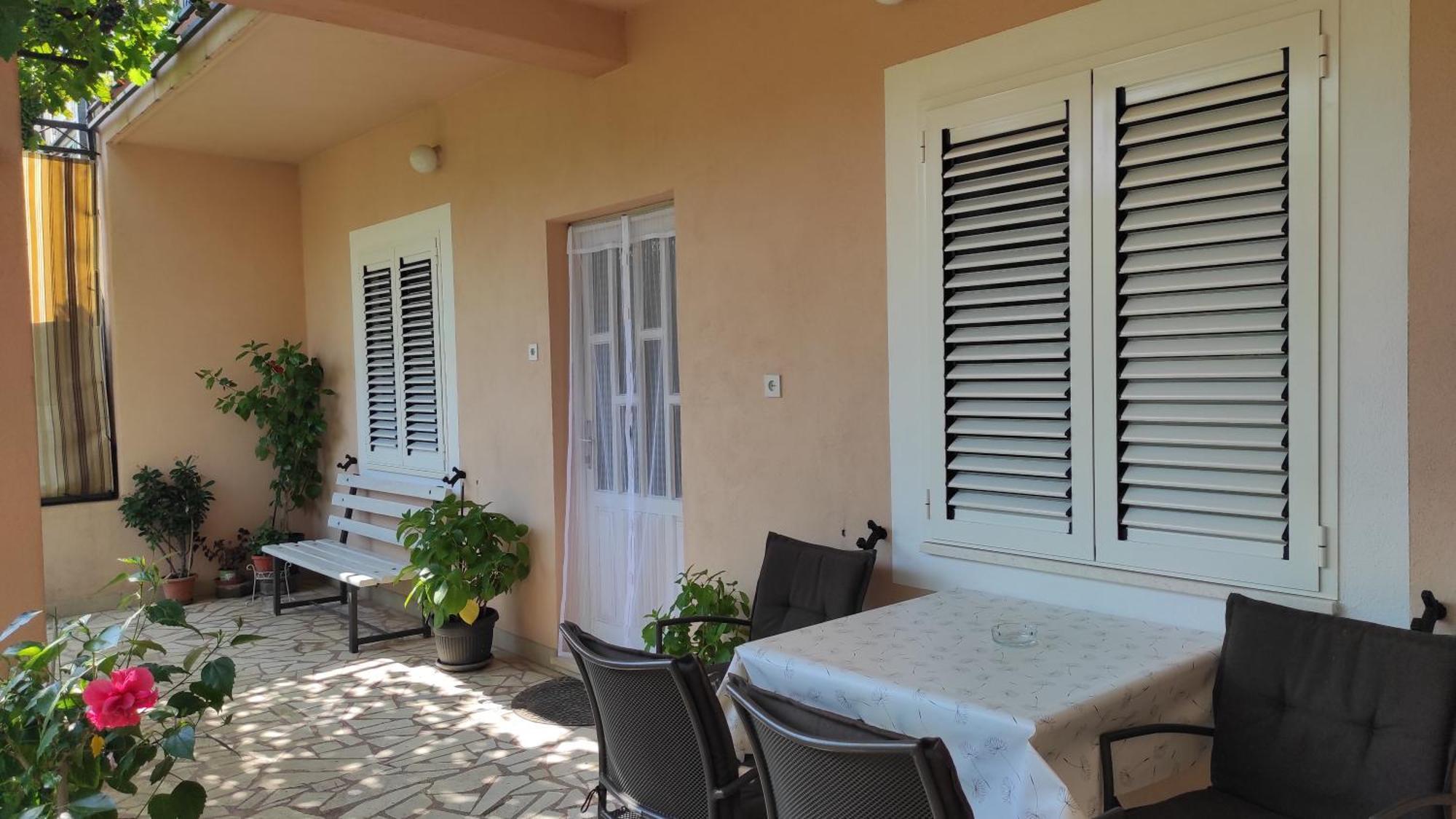 Apartman Iva Kaštela Exterior foto