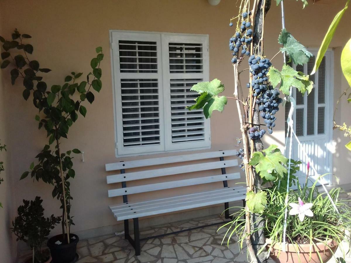 Apartman Iva Kaštela Exterior foto